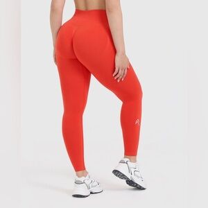 ONER ACTIVE EFFORTLESS SEAMLESS LEGGINGS IN CHARGED ORANGE SIZE XS